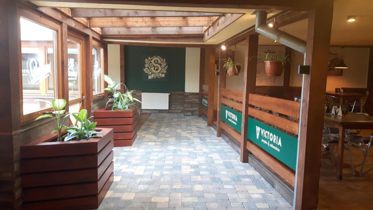 Victoria - Penzion & Restaurant Zvolen Eksteriør billede